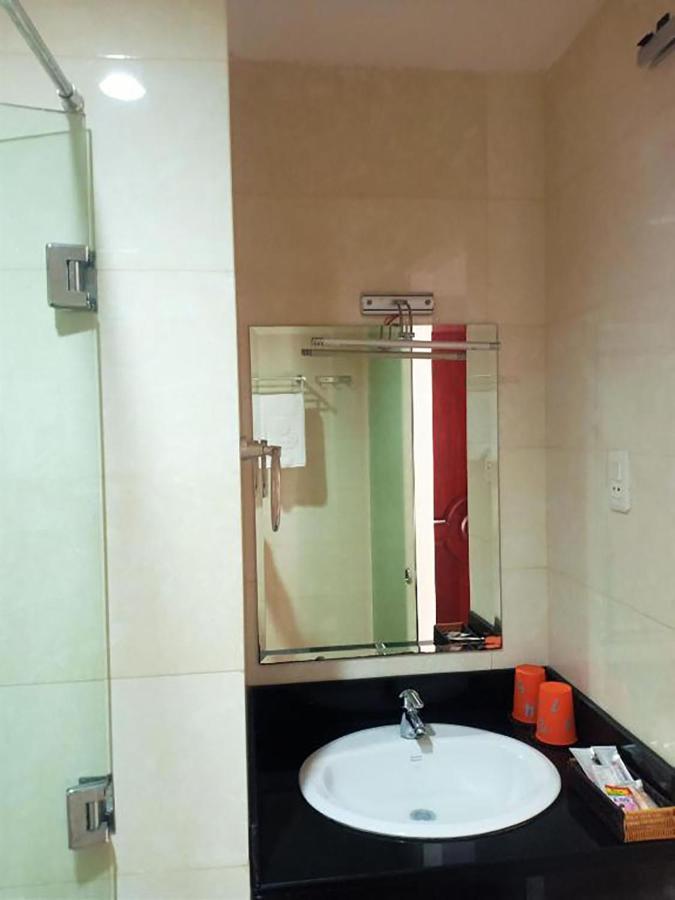 הו צ'י מין סיטי Bunny - Valentine Hotel - Bui Vien Street מראה חיצוני תמונה